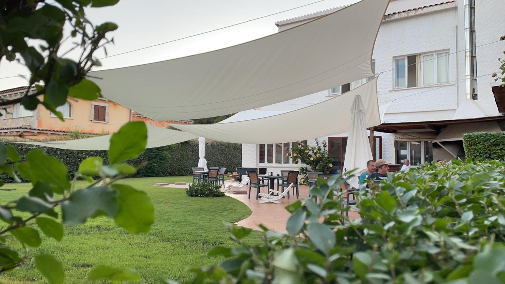Hotel Al Faro Spiaggia La Cinta Santeodoro San Teodoro  Εξωτερικό φωτογραφία